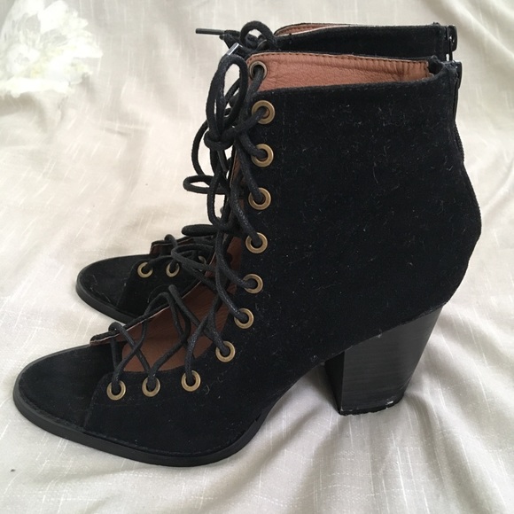 Black lace up peep toes - Picture 2 of 4